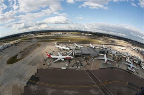 H­e­a­t­h­r­o­w­ ­H­a­v­a­l­i­m­a­n­ı­ ­g­e­n­i­ş­l­e­t­i­l­i­y­o­r­